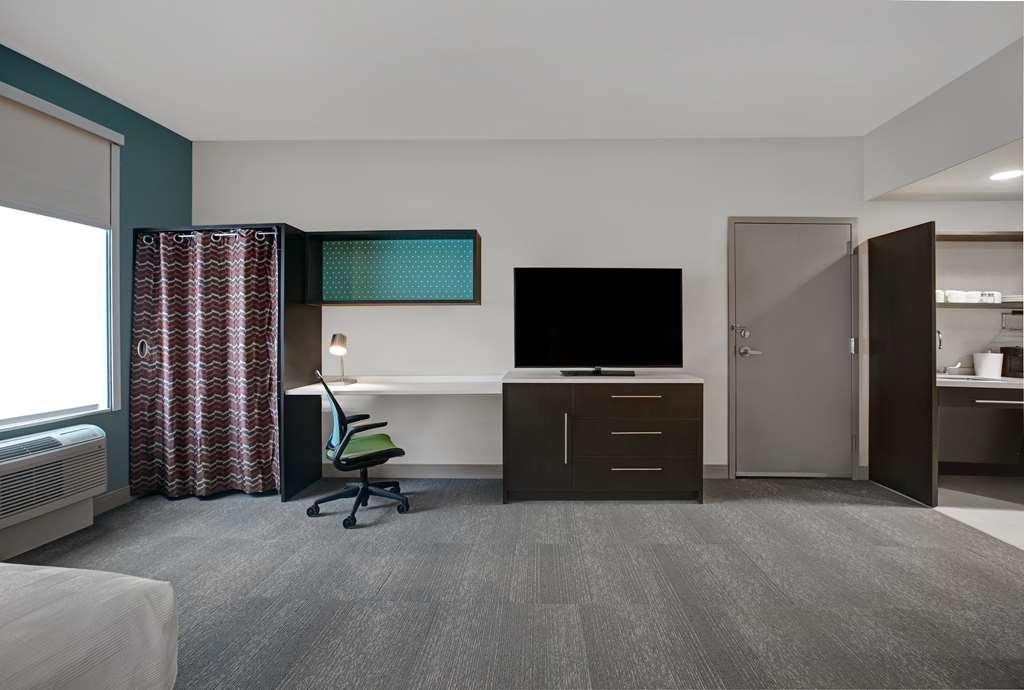 Home2 Suites By Hilton Milwaukee Downtown Room photo